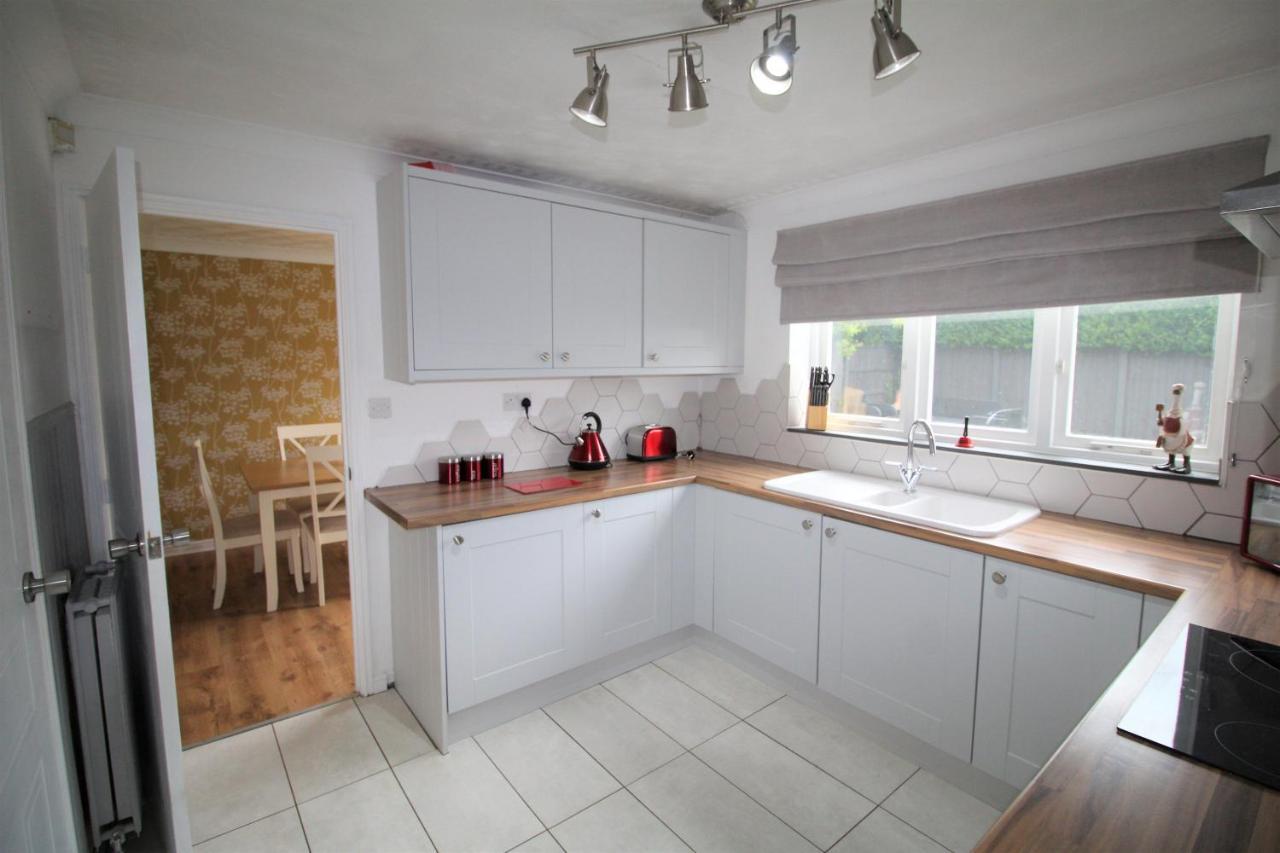 Doncaster - Warmsworth - Great Customer Feedback - 3 Bed Detached House - Private Garden & Parking Plus Garage - Quiet Cul De Sac Location - Dog Friendly - Fast Wifi - Close To Motorway Access Ngoại thất bức ảnh