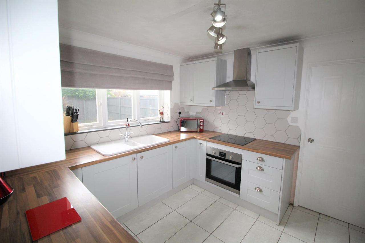 Doncaster - Warmsworth - Great Customer Feedback - 3 Bed Detached House - Private Garden & Parking Plus Garage - Quiet Cul De Sac Location - Dog Friendly - Fast Wifi - Close To Motorway Access Ngoại thất bức ảnh