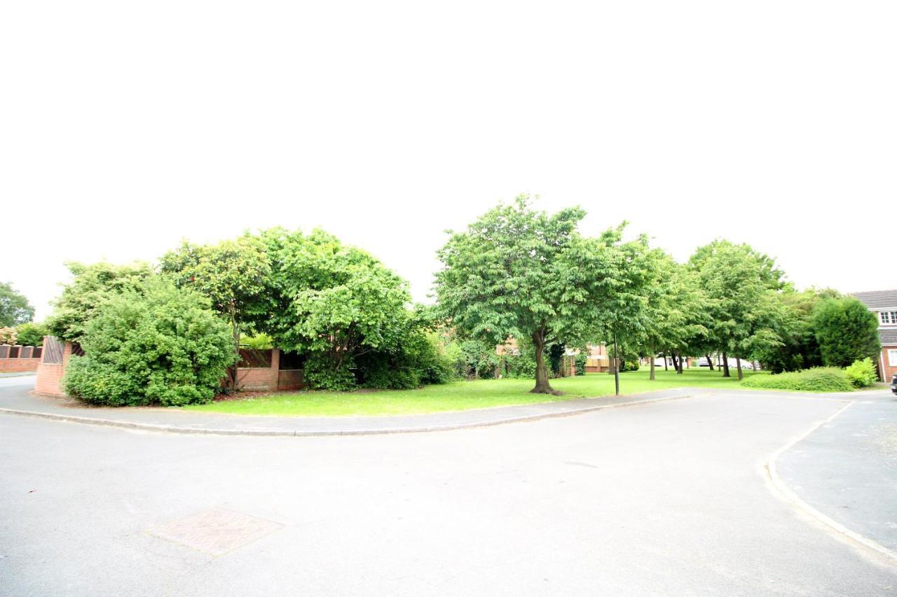 Doncaster - Warmsworth - Great Customer Feedback - 3 Bed Detached House - Private Garden & Parking Plus Garage - Quiet Cul De Sac Location - Dog Friendly - Fast Wifi - Close To Motorway Access Ngoại thất bức ảnh
